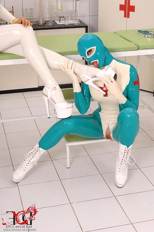 16P Clanddi Jinkcego latex nurse goes wild in clinic on Latex Lucy