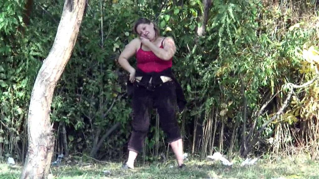 15P Yummy hotties take a leak unsuspecting of filming