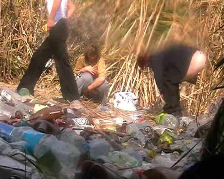 15P Several jolly chicks furtively filmed making a pee