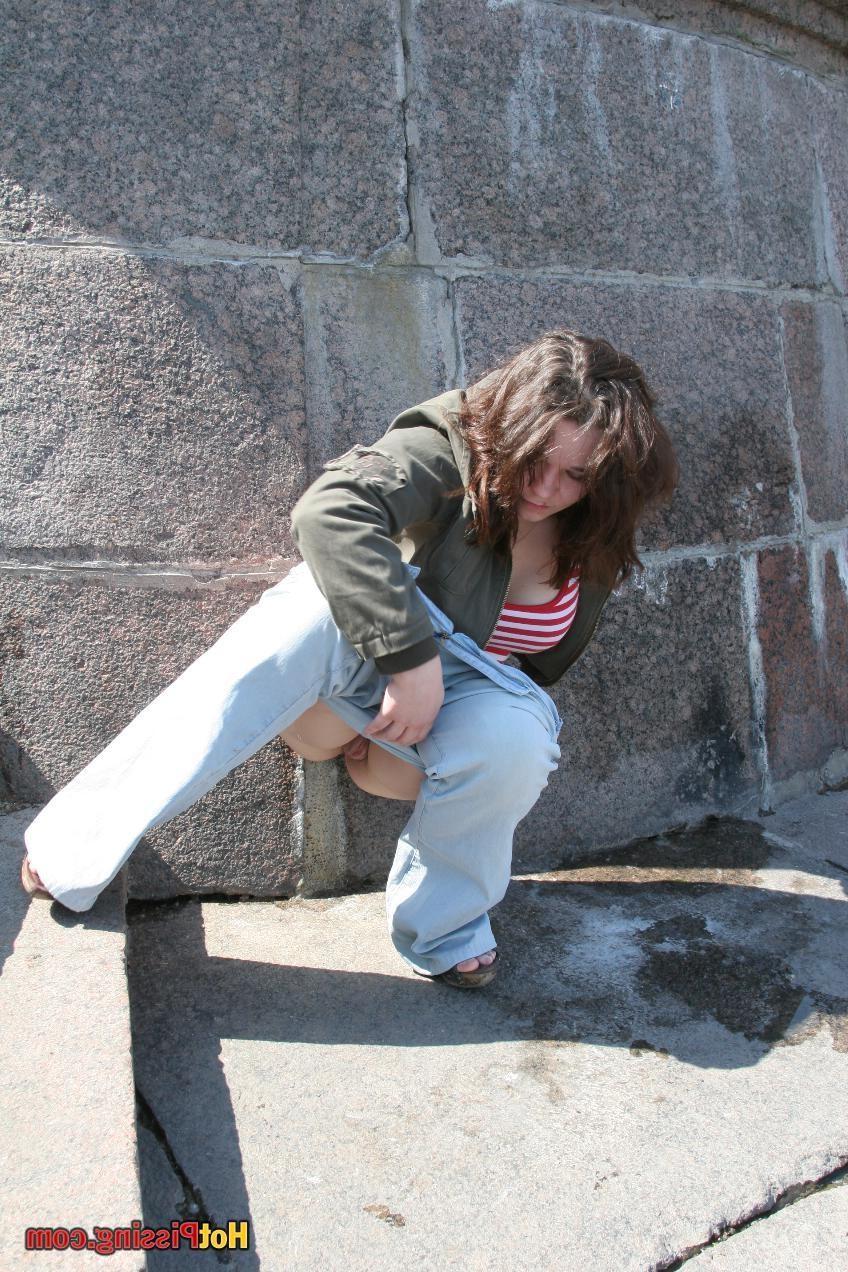 10P Babe with juicy natural knockers wants you to enjoy her public pissing