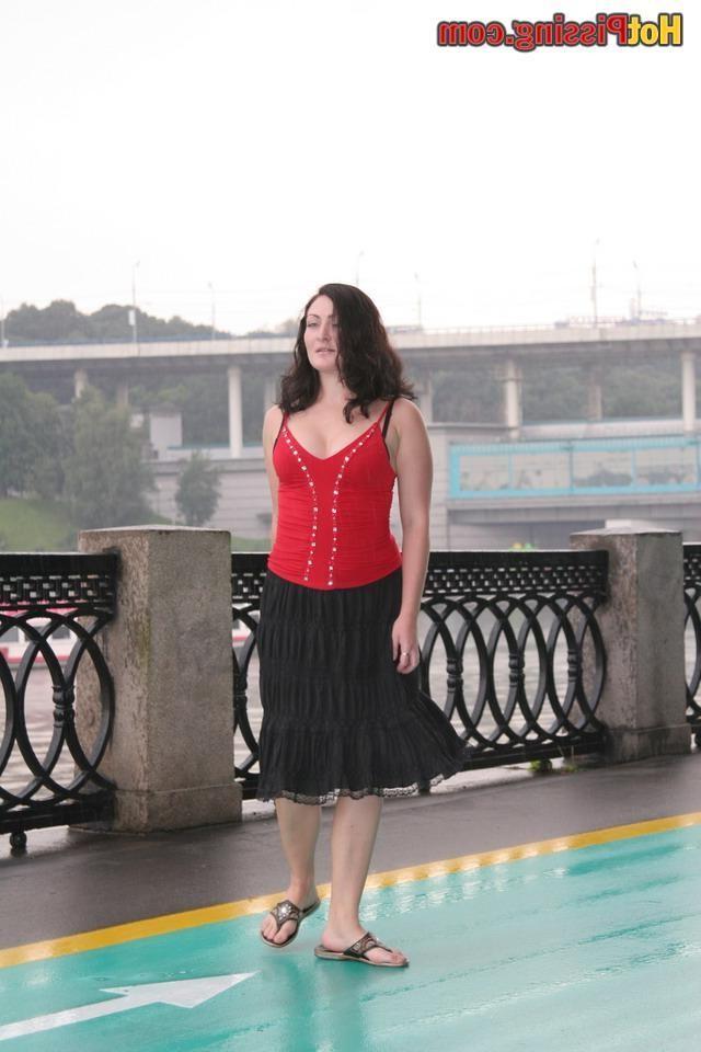 15P Fatty lady is not shy to let hot pissing flow into cold river water