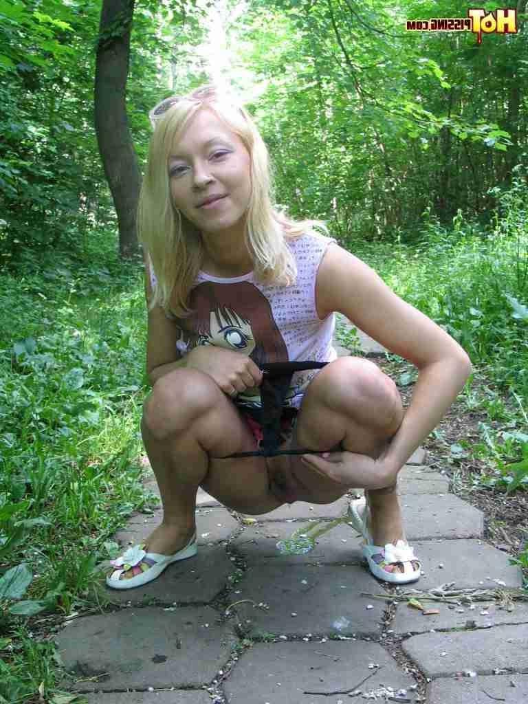 16P Blonde loves pissing for the camera