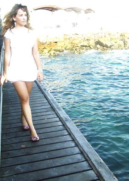 21P Mixed Arab non-nude