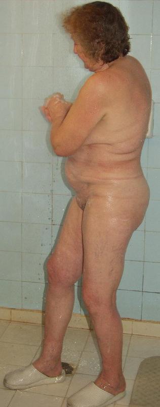 20P Massive granny showering all alone
