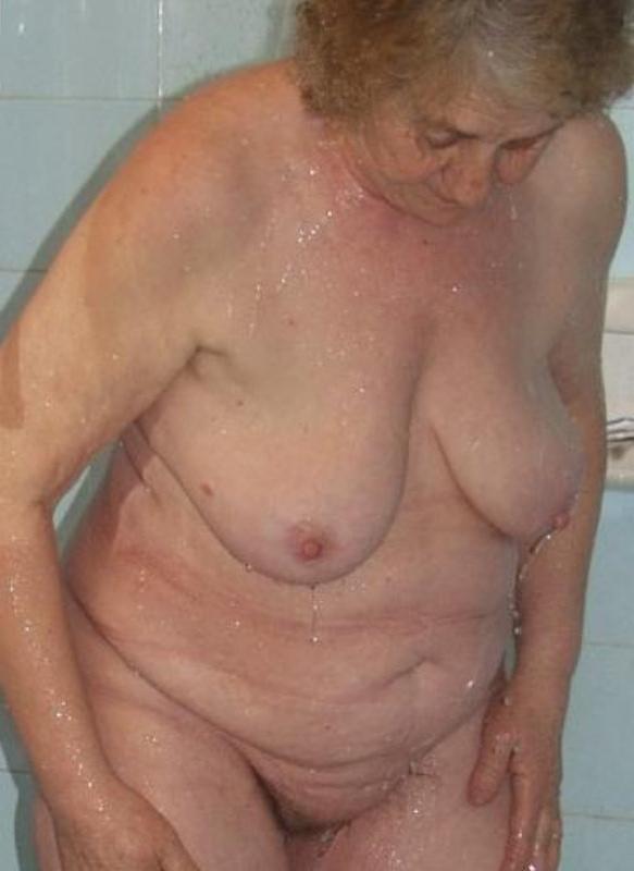 20P Massive granny showering all alone
