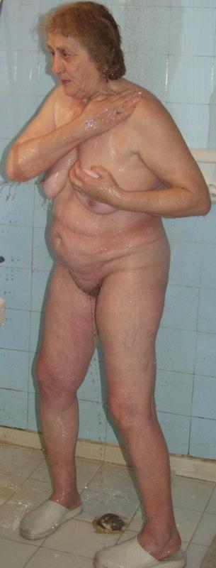 20P Massive granny showering all alone