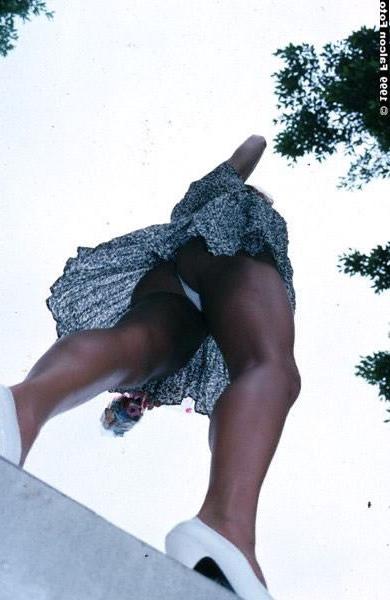 20P Panty flashing upskirt babe