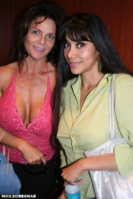 16P busty mature girls blowing hard huge cock