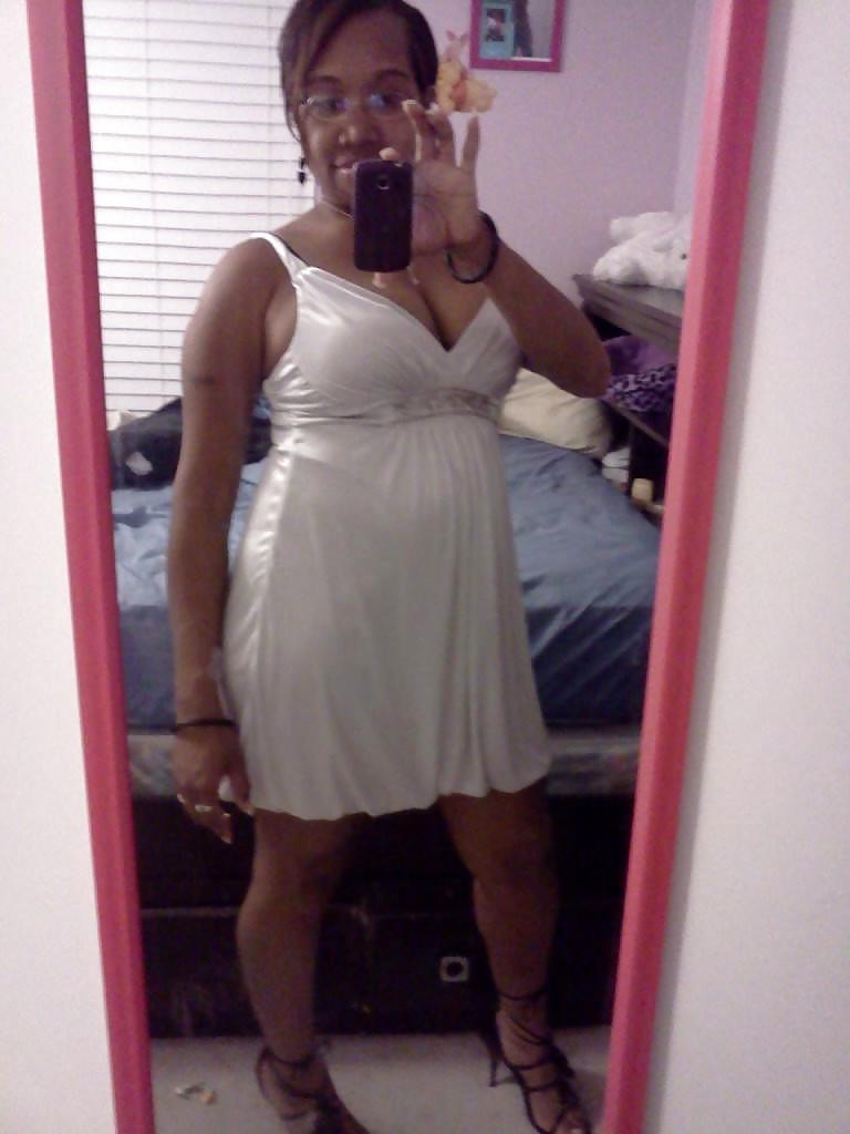 11P Sexy Ebony Milf in Nighty