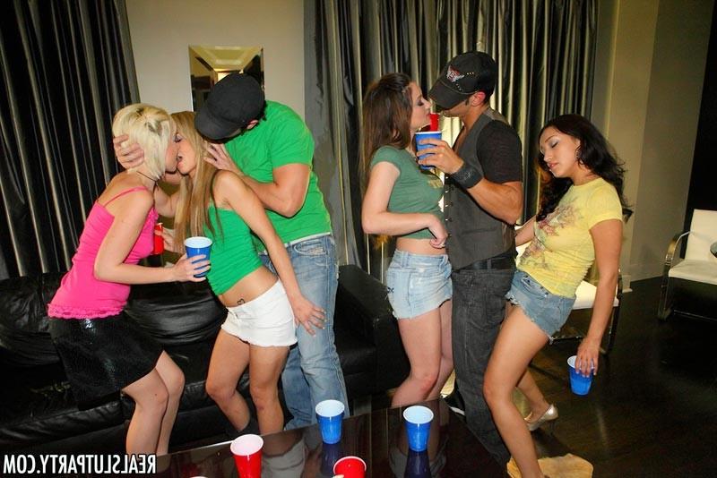 17P Hard drunk sluts fucking and sucking in hardcore gangbang