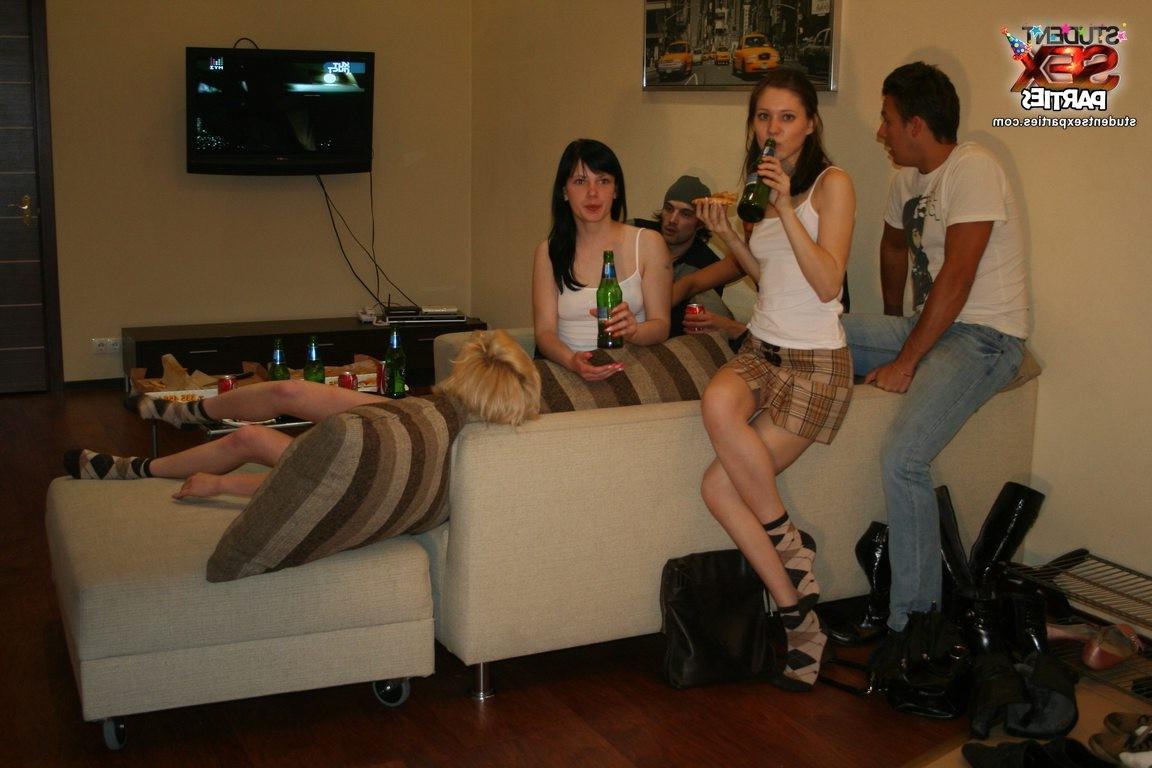16P Drunk college girl gets fucked by two horny boys at party