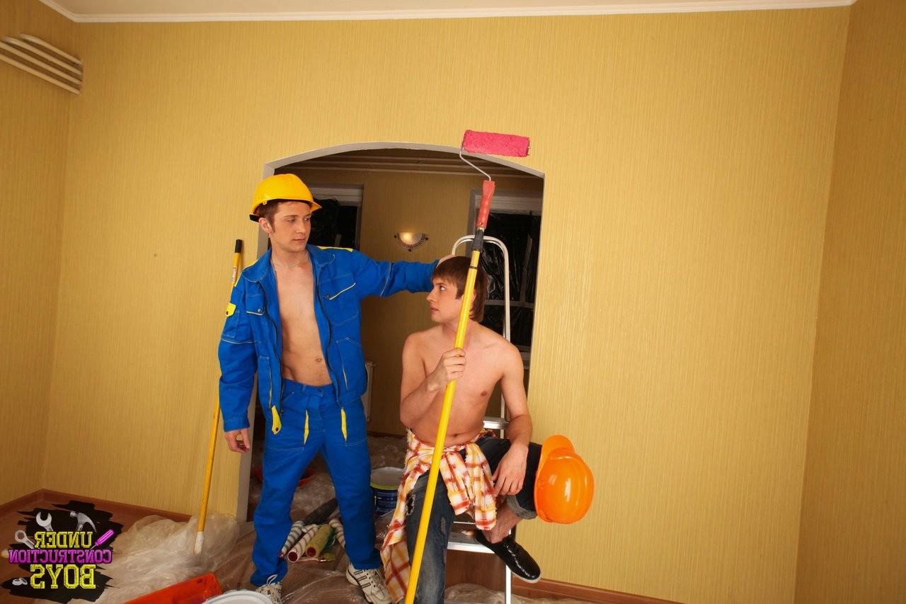 5P Pair of horny construction job twinks go all out on the ladders