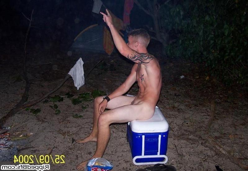 10P Cute hunk did a nice solo sexy shot while being filmed
