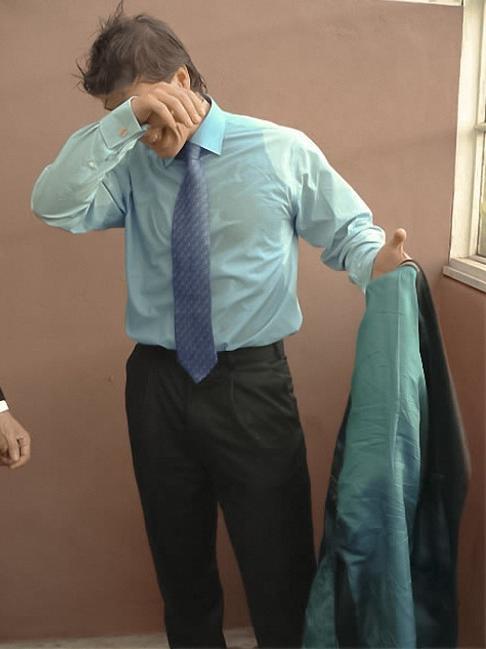 20P Two office fellows enjoy deep sucking and pissing onto a face