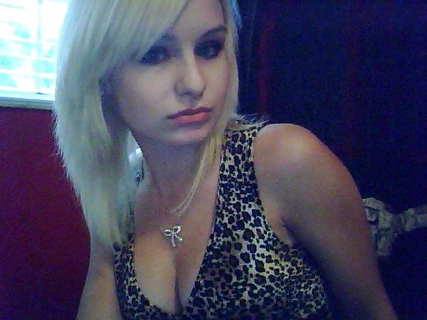 16P Sweet teen (non porn)