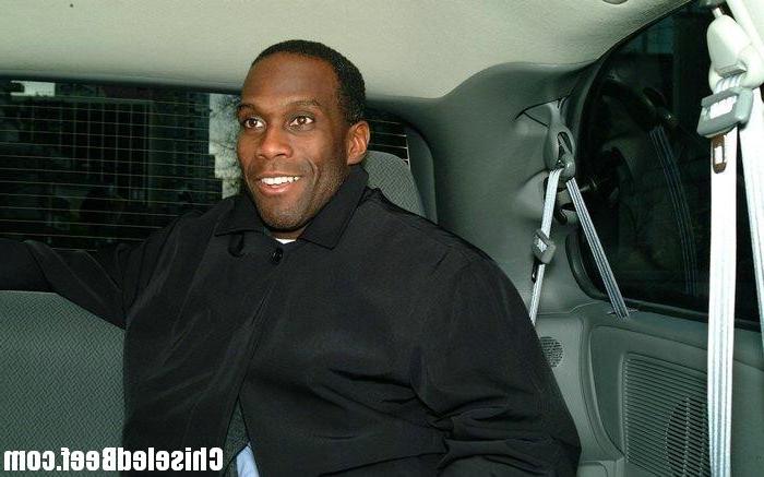 12P A black and a white guy in sucking action inside the van