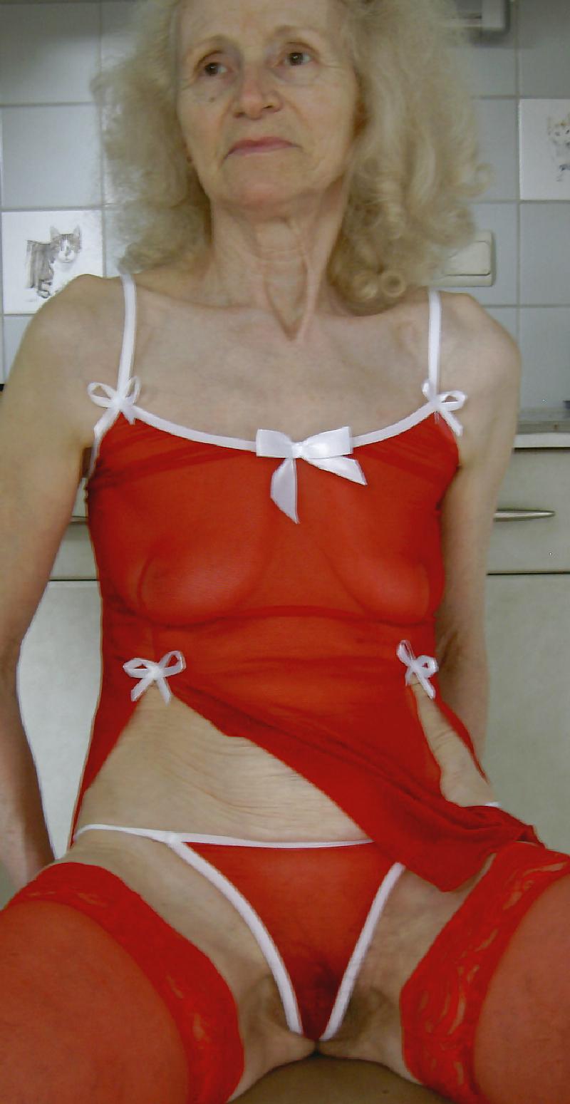 25P Josee     HAIRY  PUSSY    OLD GRANNY    70 y ...