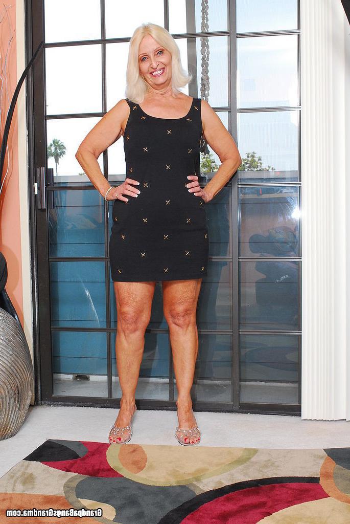 15P Busty blonde granny getting nailed hard