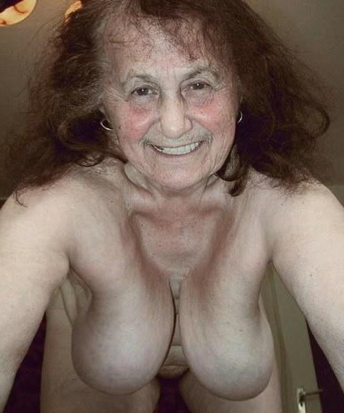 16P very old grannies shows their wrinkled bodies