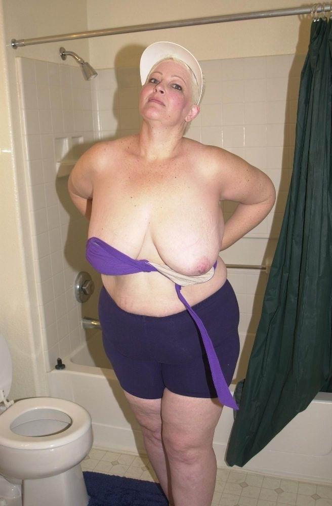 14P playfull amateur granny licking her huge tits