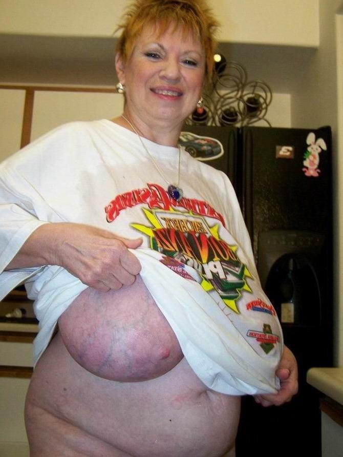 16P Amateur Granny Shows Her Huge Boobs