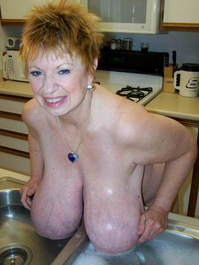 16P Amateur Granny Shows Her Huge Boobs