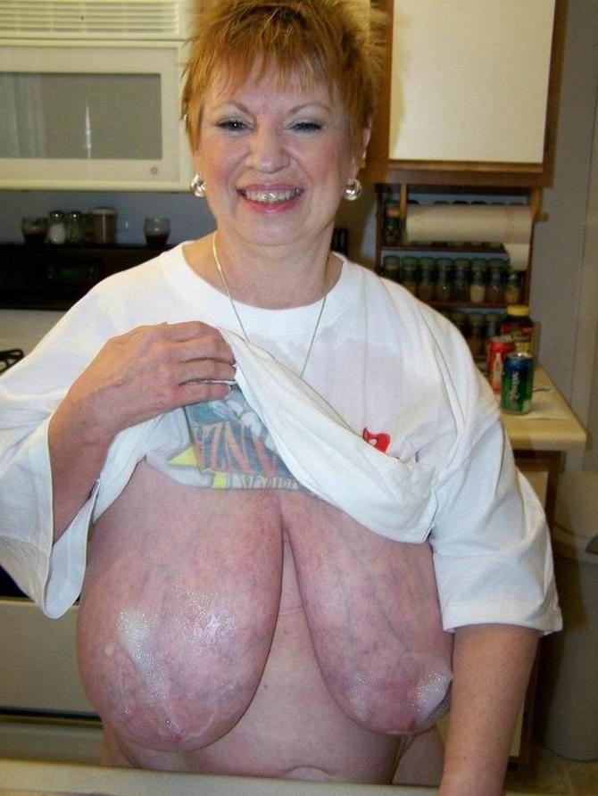 16P Amateur Granny Shows Her Huge Boobs