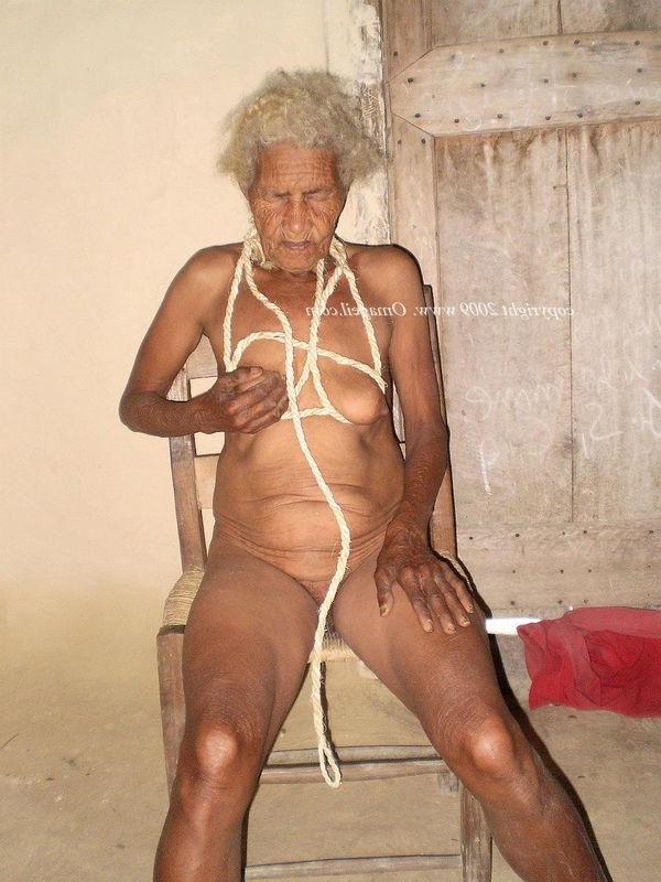 16P see my real amateur wrinkled granny photos