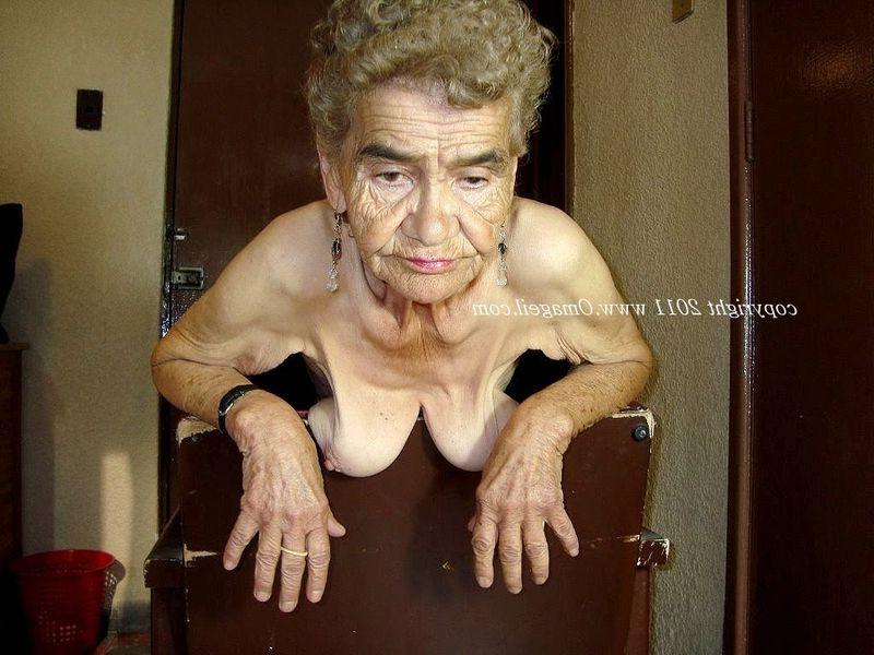 16P see my real amateur wrinkled granny photos