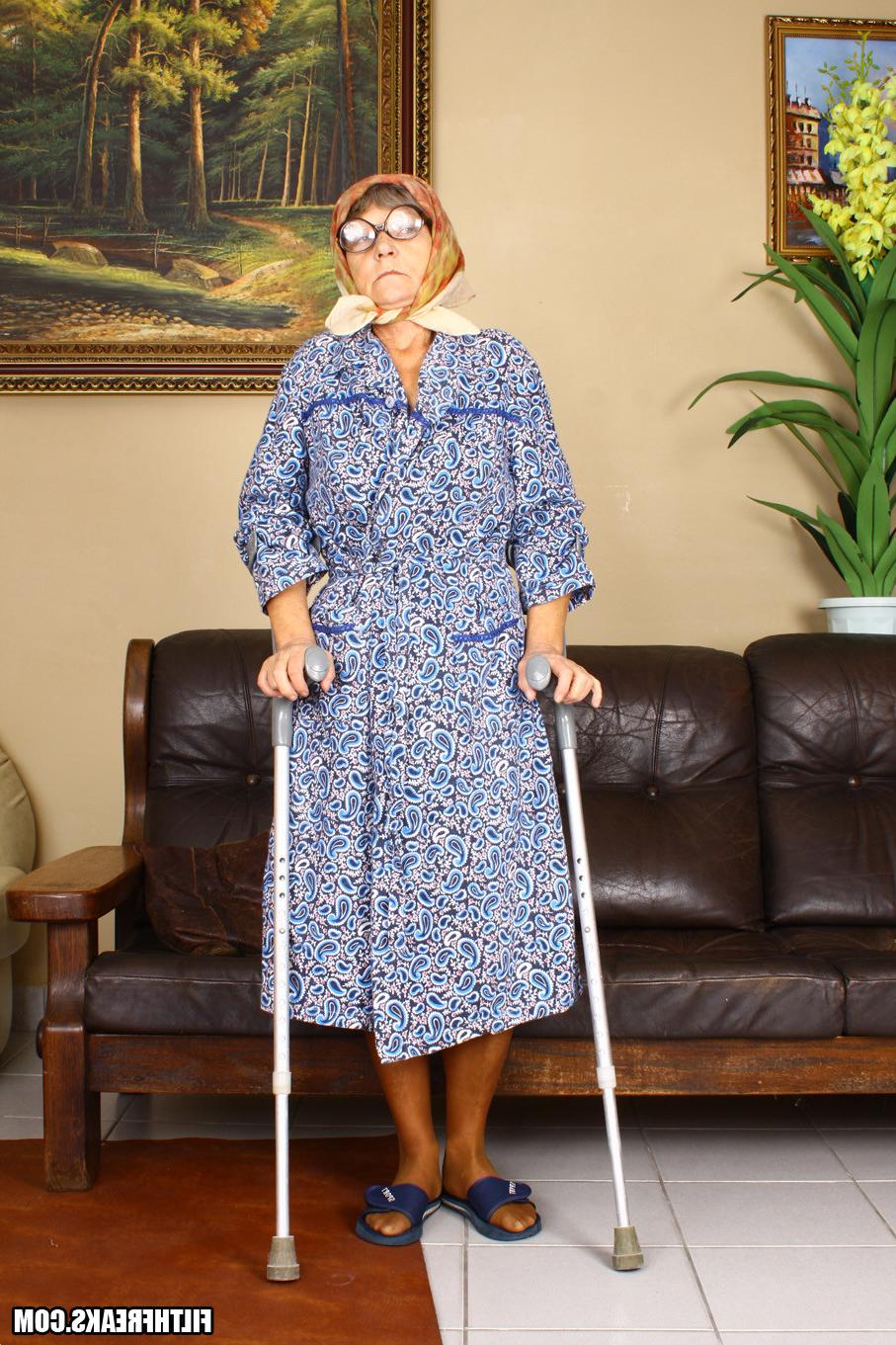 6P Granny goes cookoo for cock