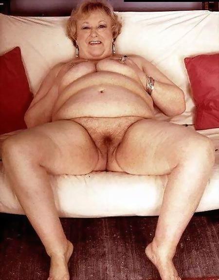 16P very old amateur grannies showing off