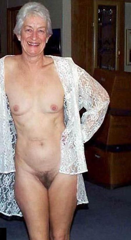 16P very old amateur grannies showing off