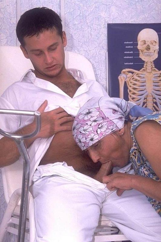 19P kinky granny gets fucked