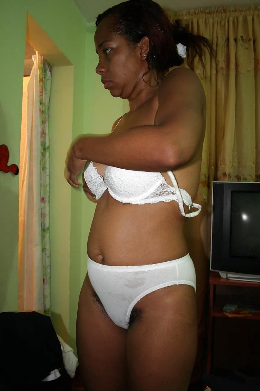25P EBONY GIRL VIVIANA