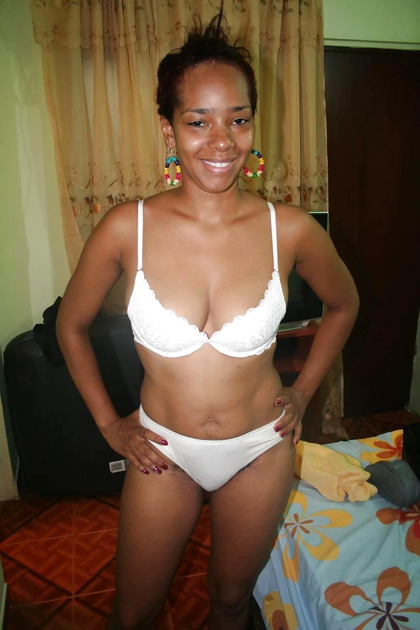 25P EBONY GIRL VIVIANA