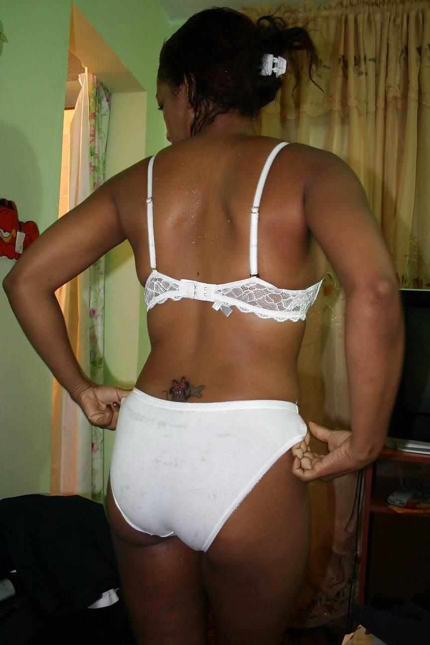 25P EBONY GIRL VIVIANA