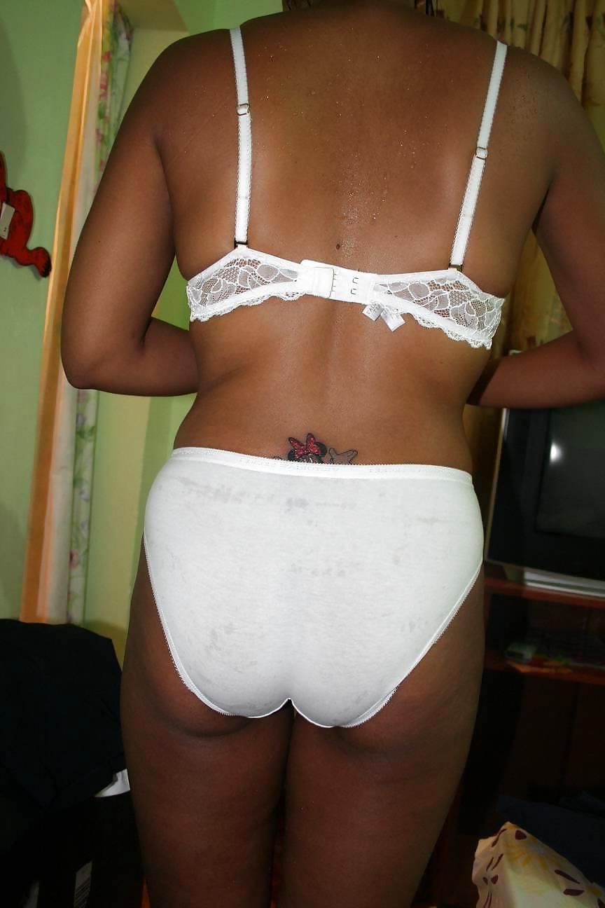 25P EBONY GIRL VIVIANA