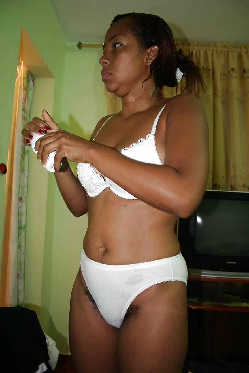 25P EBONY GIRL VIVIANA