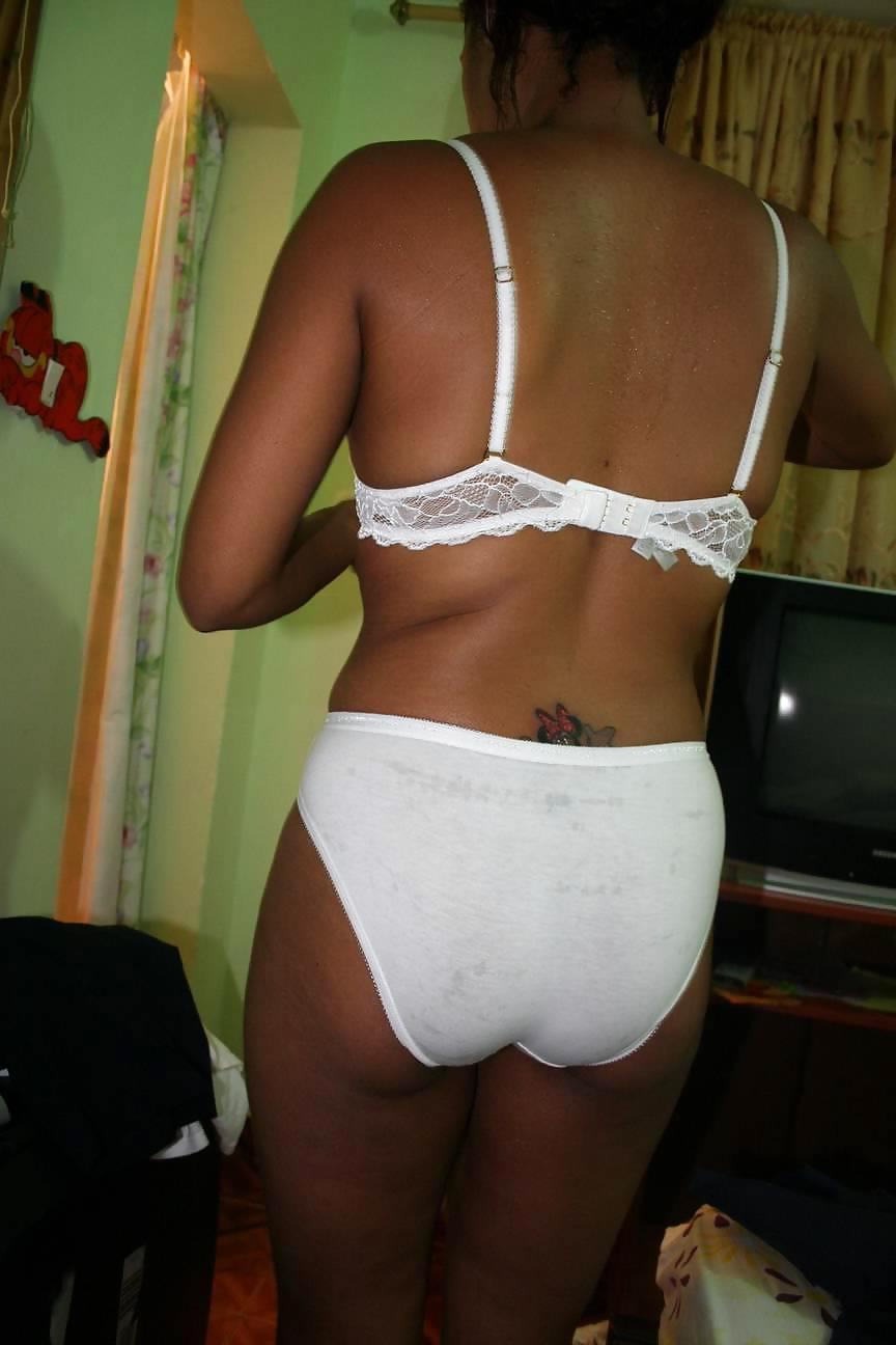 25P EBONY GIRL VIVIANA