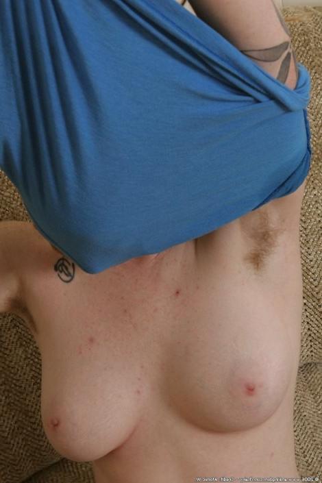 16P Tangled Hair Redhead Spreads Her Hairy Red Pussy Lips