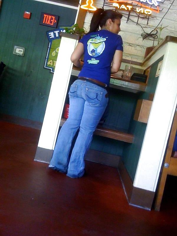 25P Candid Ass