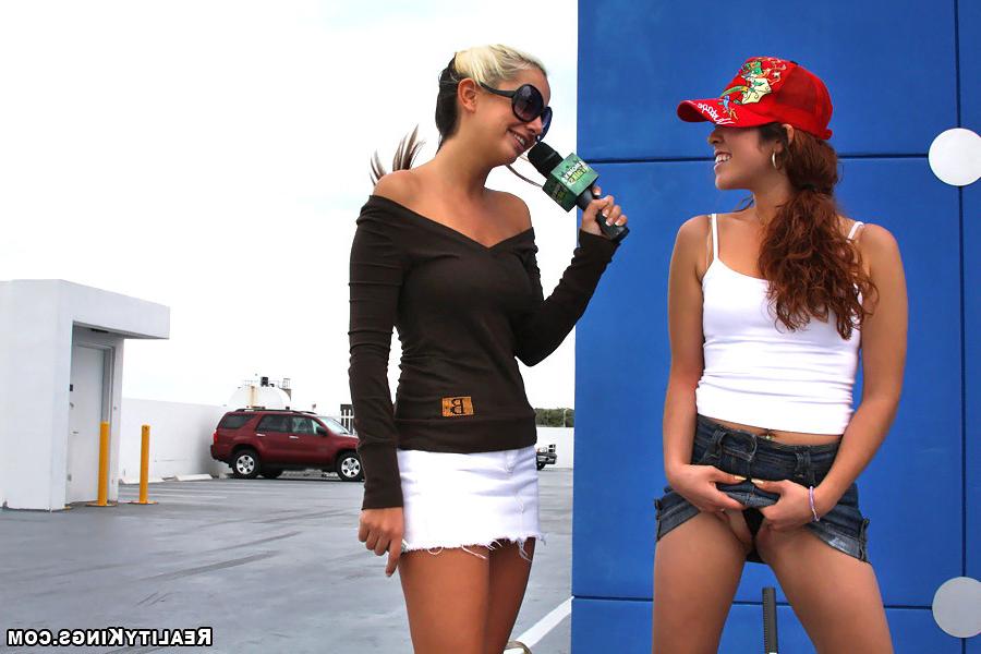 12P 12 pics and 1 movie of Ami from Money Talks
