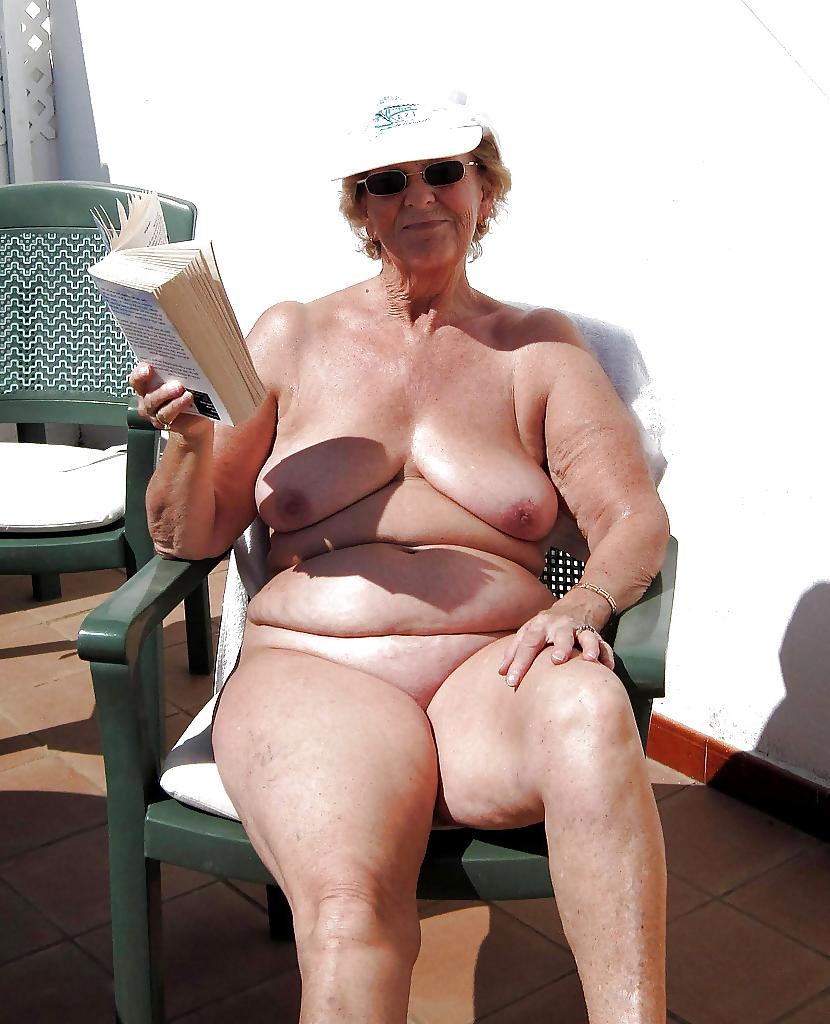 25P Hot and sexy granny sam 
