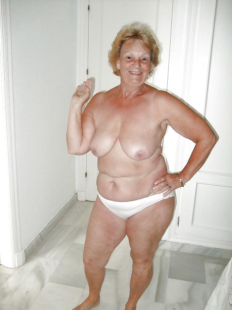 25P Hot and sexy granny sam 