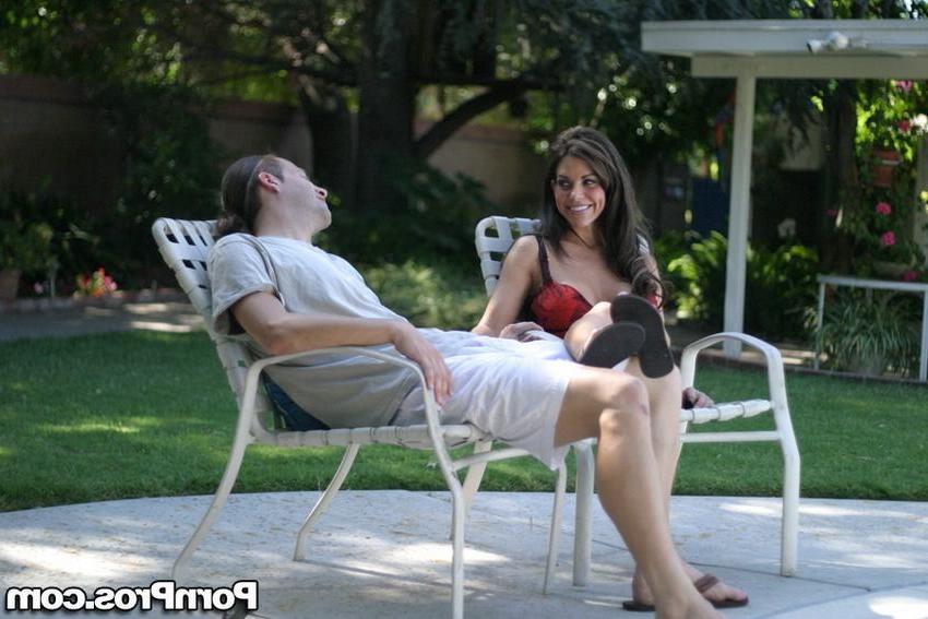 16P a guy on spycam dating another girl