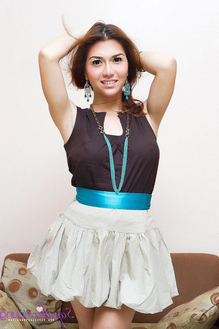 12P Passable ladyboy trap