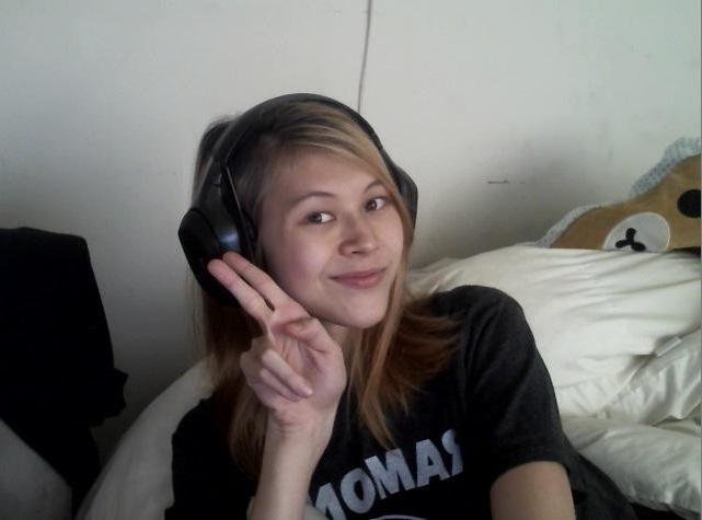 14P Ladyboy trap tease