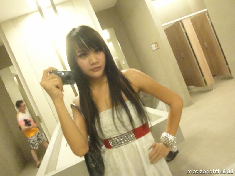15P Sweet Amateur Ladyboy Girlfriend Flashing Her Tiny Tranny Penis