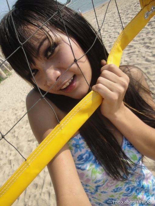 15P Sweet Amateur Ladyboy Girlfriend Flashing Her Tiny Tranny Penis