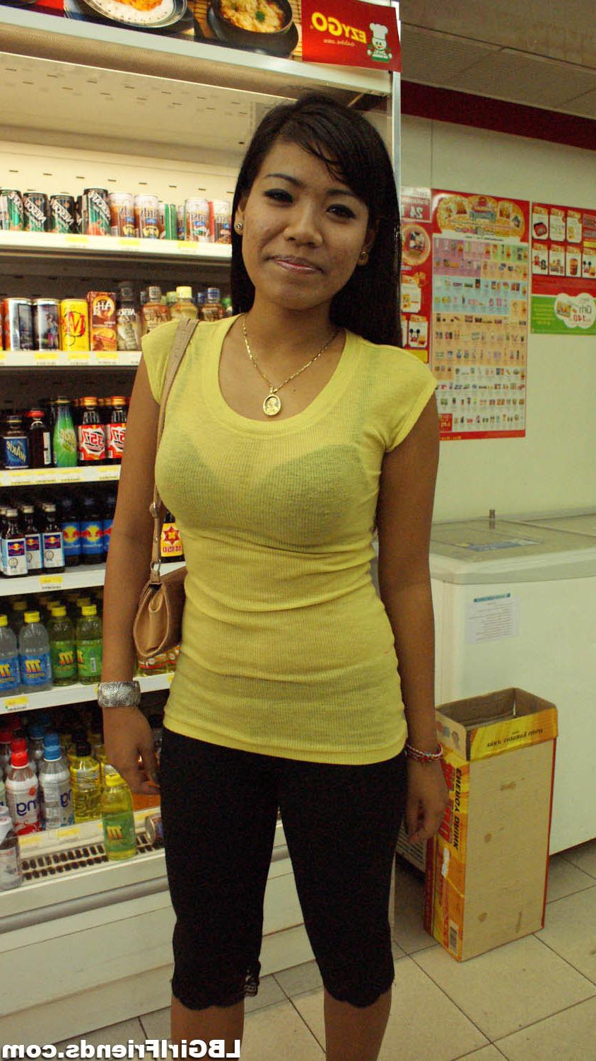 11P Ladyboy Girlfriends Whoring On The Streets Of Bangkok